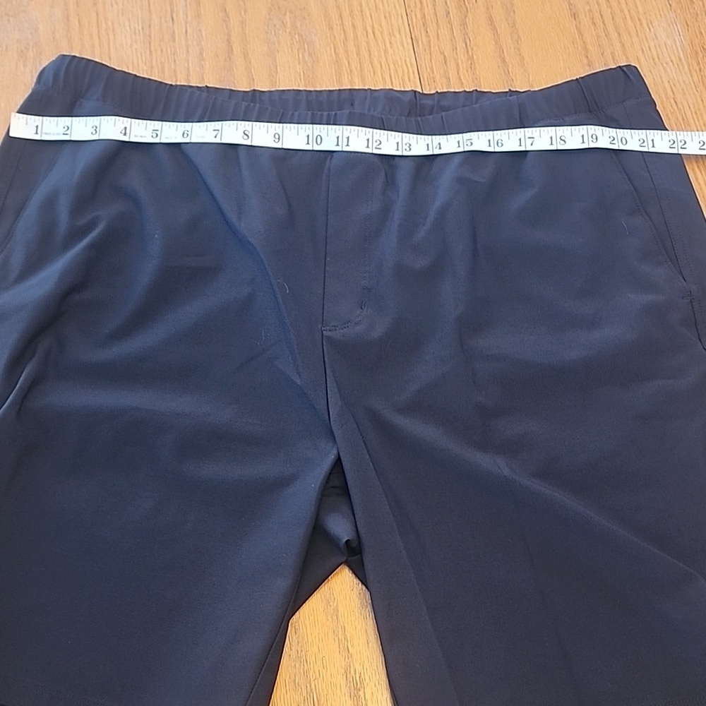 Greg Norman Collection Men's Black Athletic Shorts - Picture 10 of 12